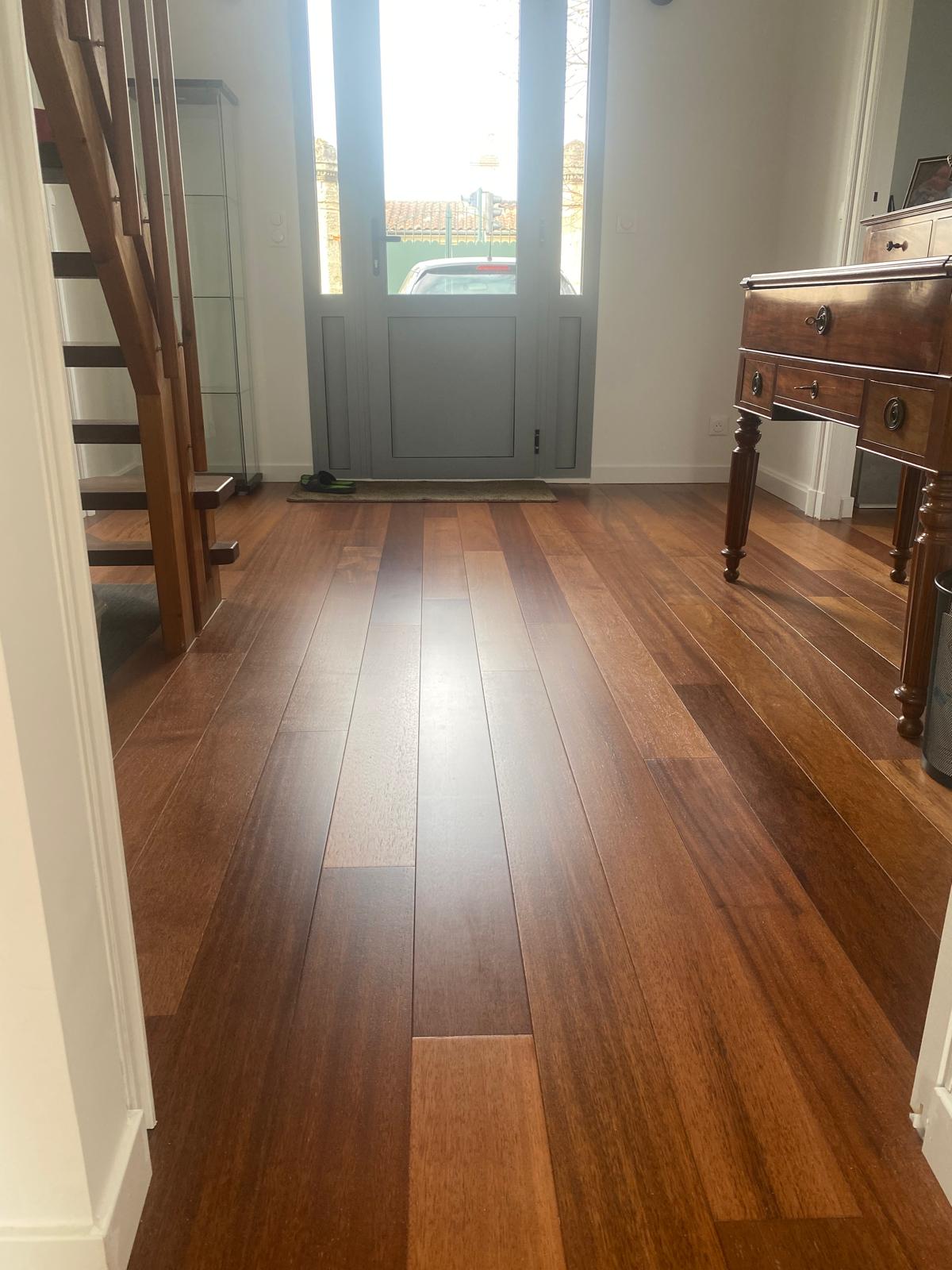 Parquet Merbau pose a Begles