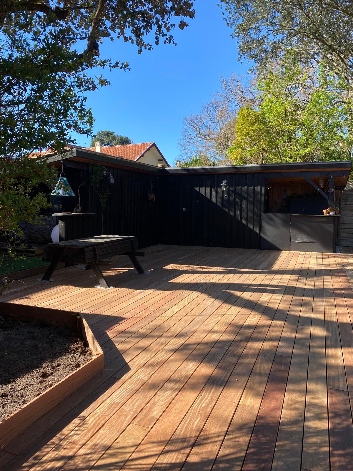 Terrasse bois realisee a Arcachon