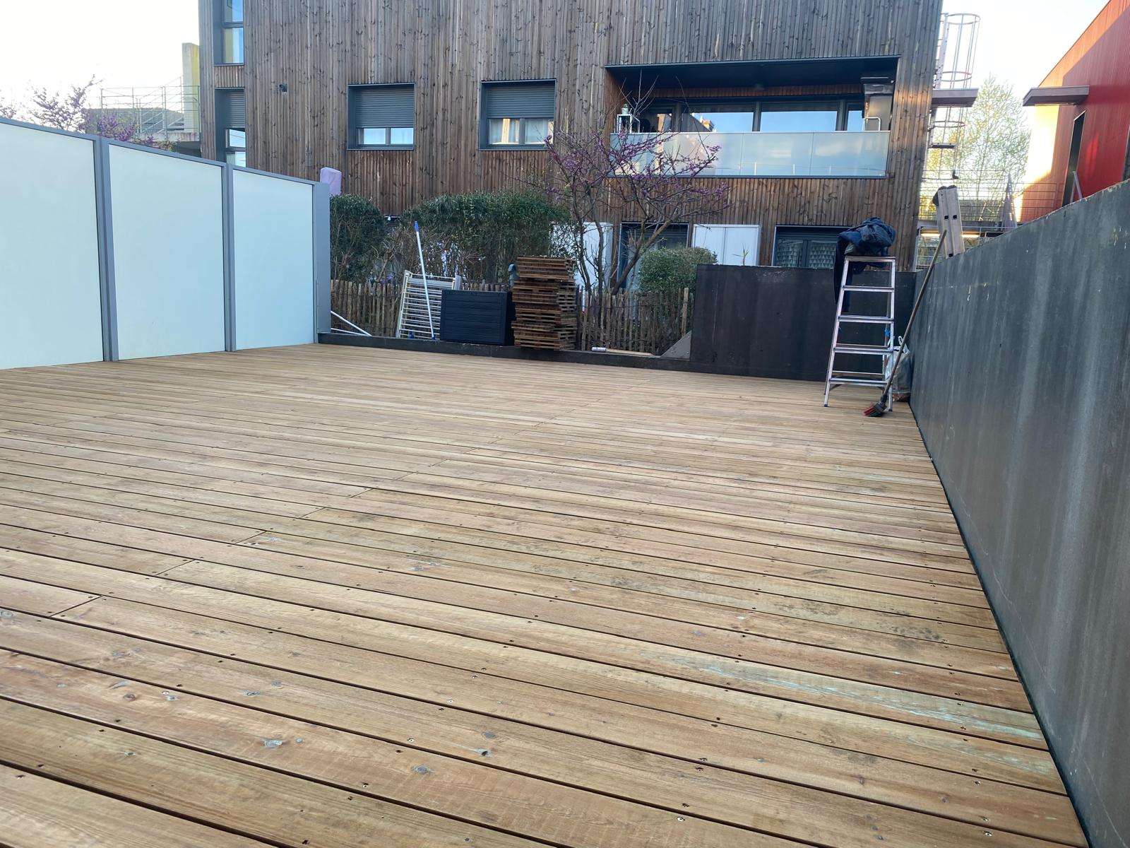 Terrasse bois sur mesure realisee a Merignac
